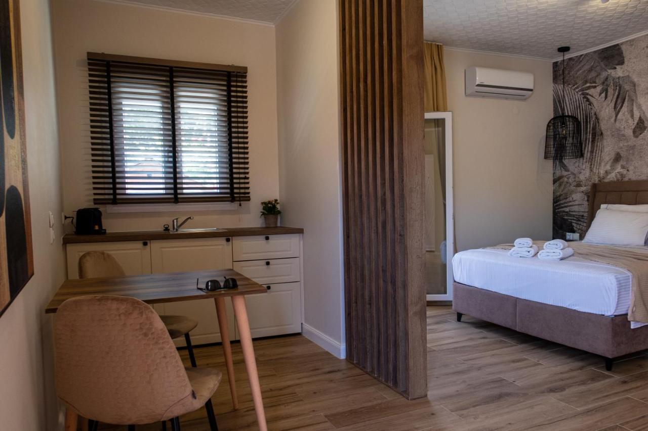 Cristina Apartments ไกออส ภายนอก รูปภาพ