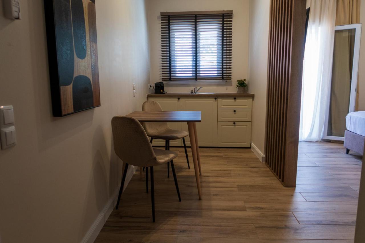 Cristina Apartments ไกออส ภายนอก รูปภาพ