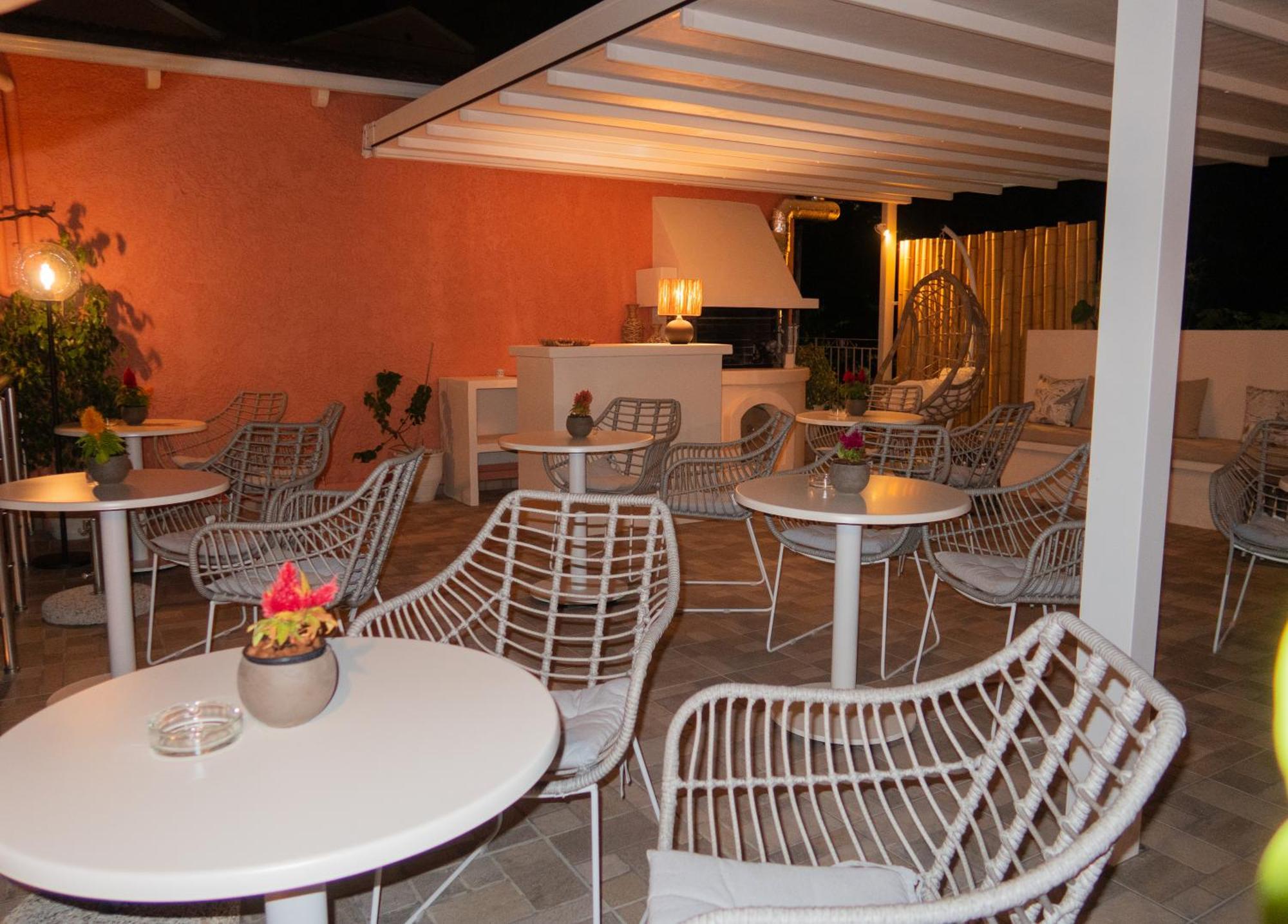 Cristina Apartments ไกออส ภายนอก รูปภาพ